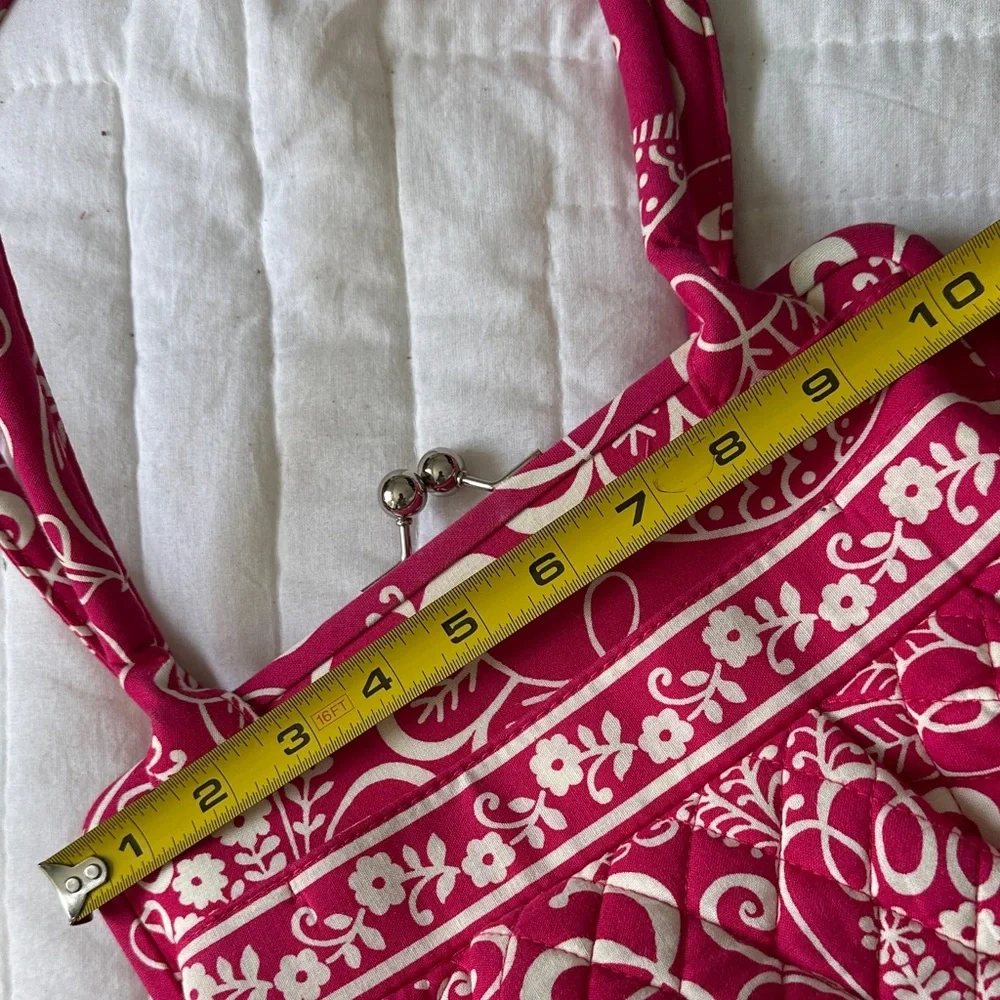 Vera Bradley Alice kiss lock satchel shoulder bag. Fushia “twirley birds”